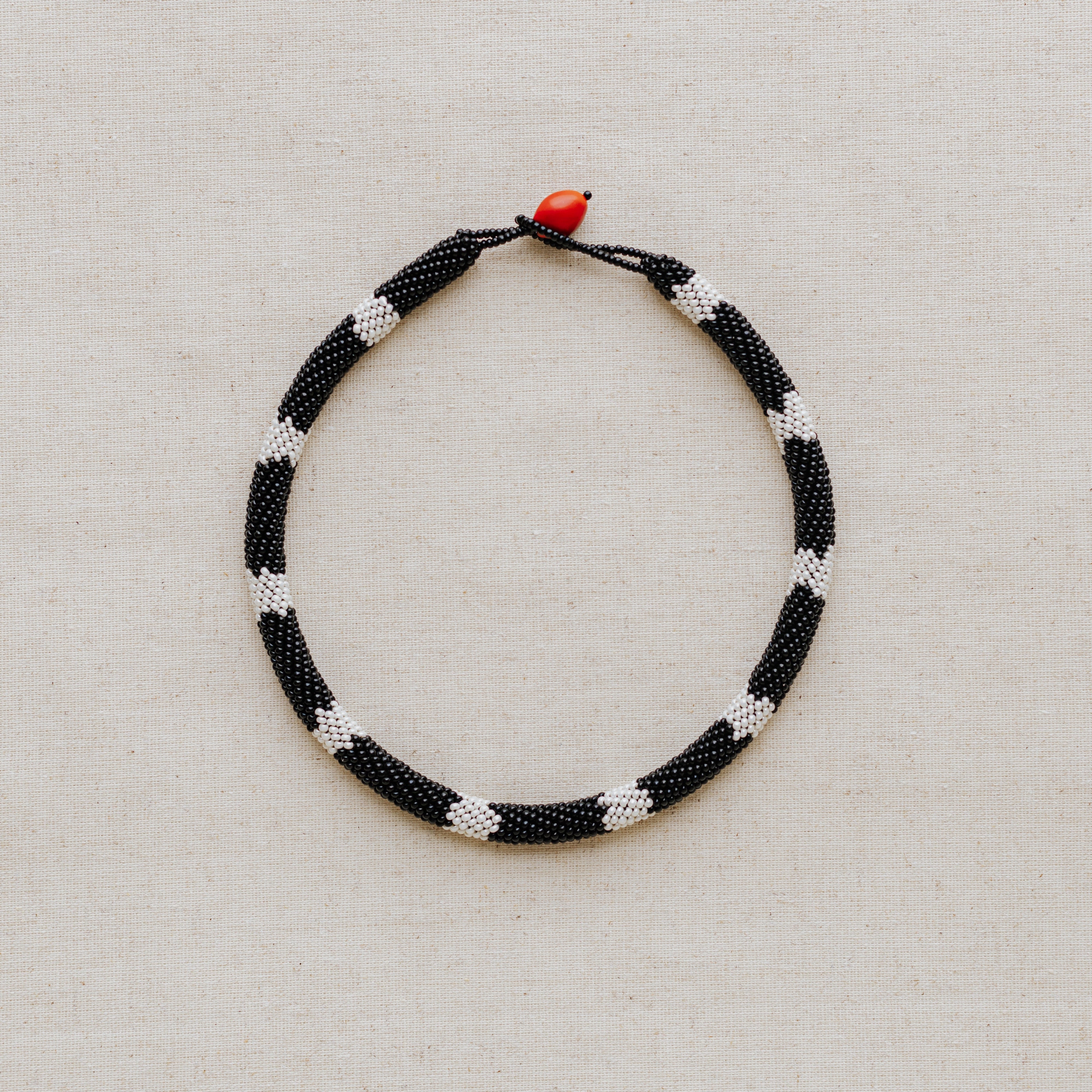 Kaina Necklace - Calico False Coralsnake (Oxyrhopus petola)